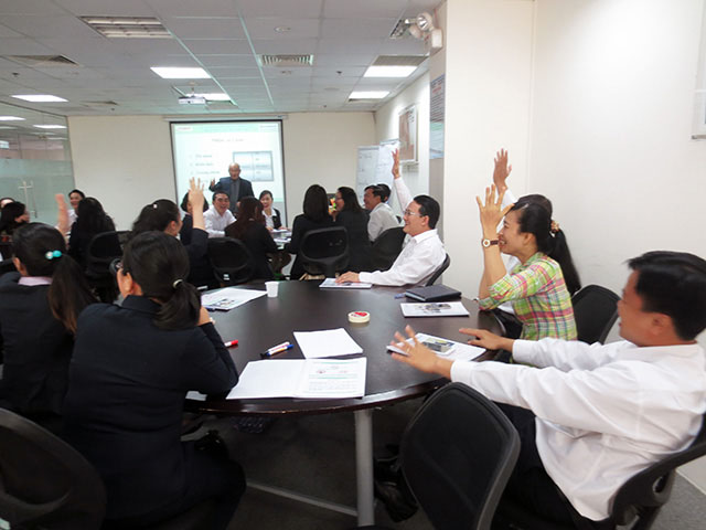 Kỹ năng hướng dẫn và động viên Nhân Viên làm việc hiệu quả - Sacombank (09 & 10.12.2014)